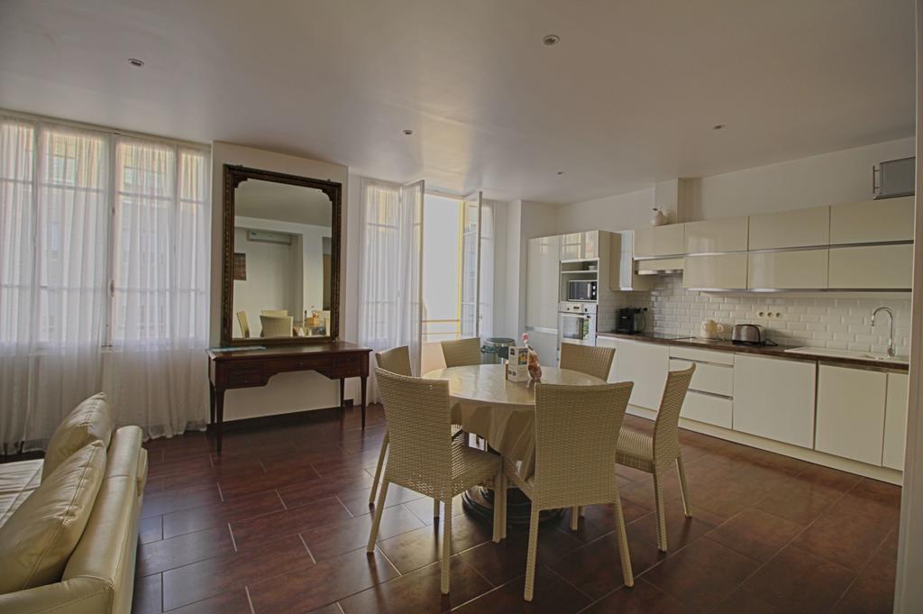 F3 Place Miot Apartment Ajaccio  Bagian luar foto