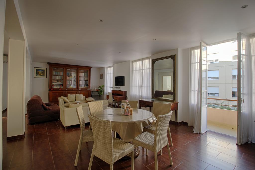 F3 Place Miot Apartment Ajaccio  Bagian luar foto